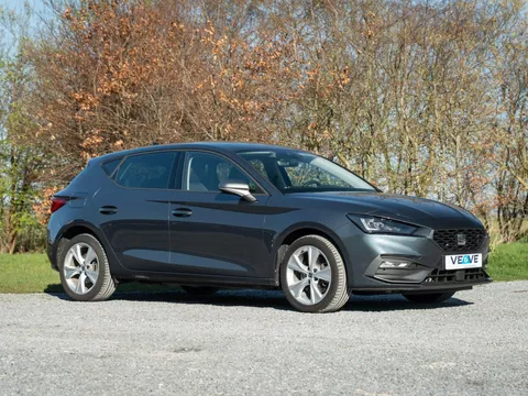 SEAT Leon 1.4 TSI eHybrid PHEV FR // winterpakket // camera