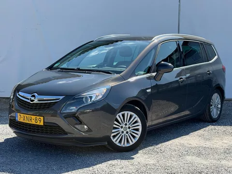 Opel Zafira Tourer 1.4 Business+ 7p. | Camera | Trekhaak | Climate | Navigatie