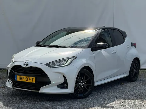 Toyota Yaris 1.5 Hybrid GR Sport | Camera | JBL | HUD | Dodehoek Detectie