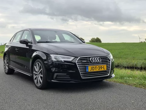 Audi A3 Sportback 40 e-tron // leder // cruise