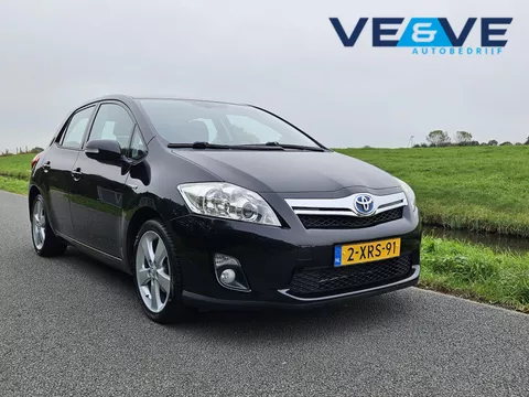 Toyota Auris 1.8 Full Hybrid Dynamic Business